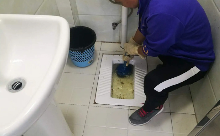 察哈尔右翼后疏通蹲坑